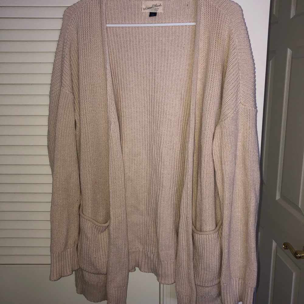 Medium cream sweater